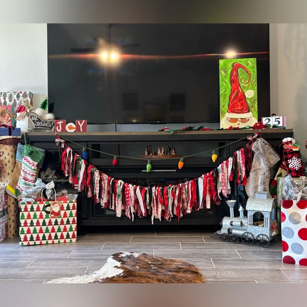 NWT Christmas Handmade Garland 🎄